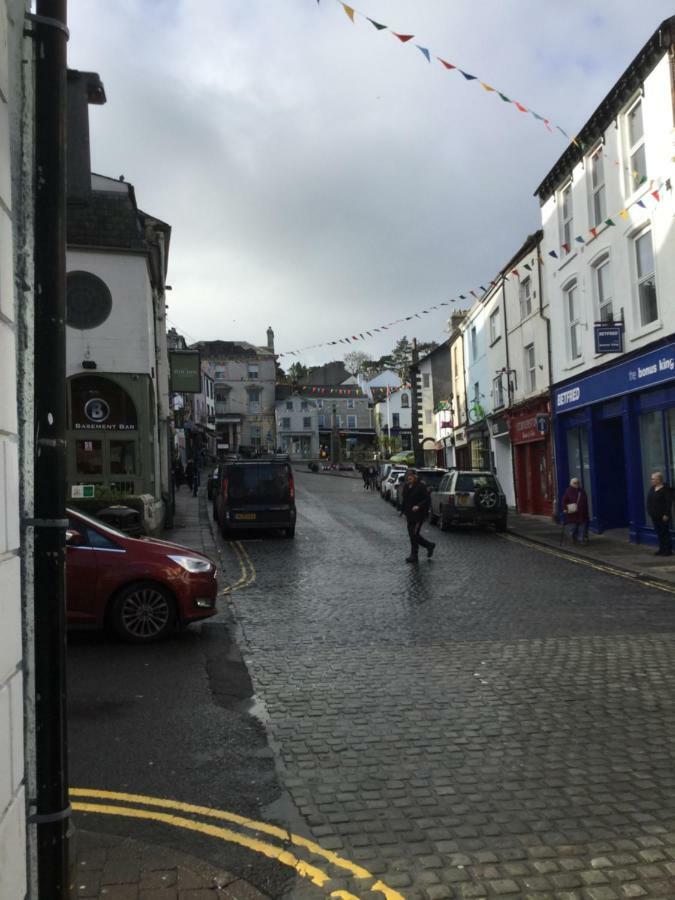 2 Leather Lane Ulverston Exterior foto